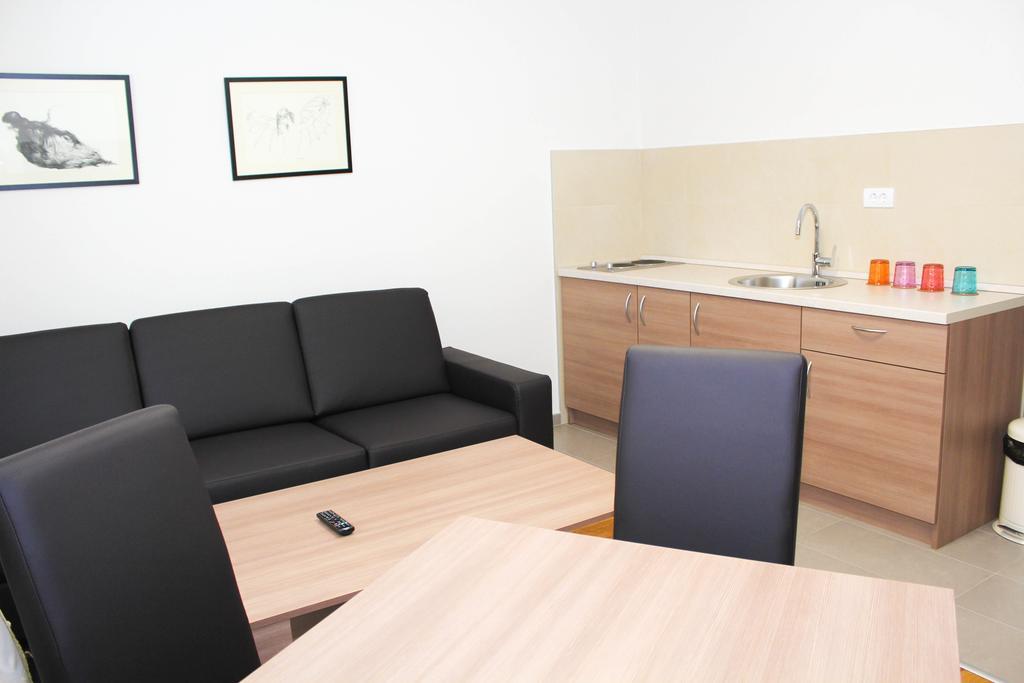 Wake Up Apartments And Rooms Belgrade Luaran gambar