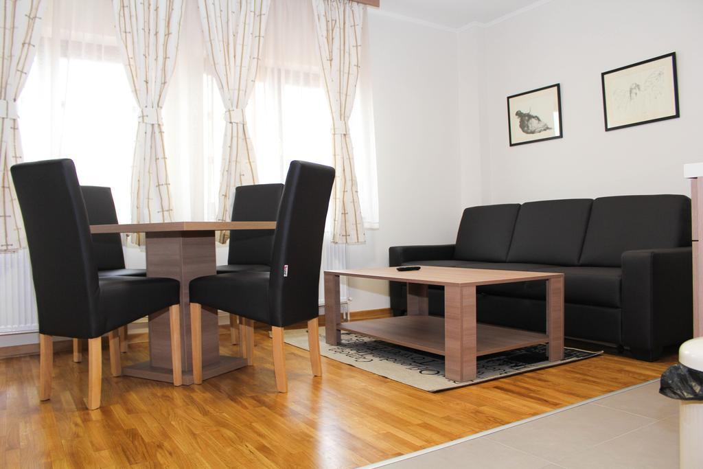 Wake Up Apartments And Rooms Belgrade Luaran gambar