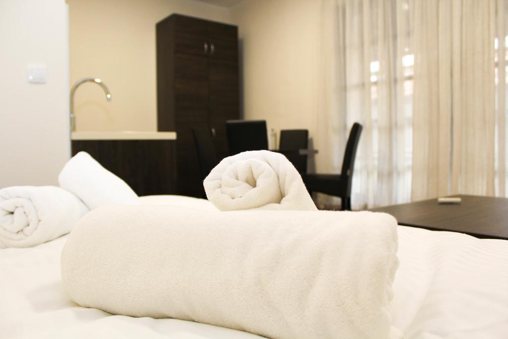Wake Up Apartments And Rooms Belgrade Luaran gambar