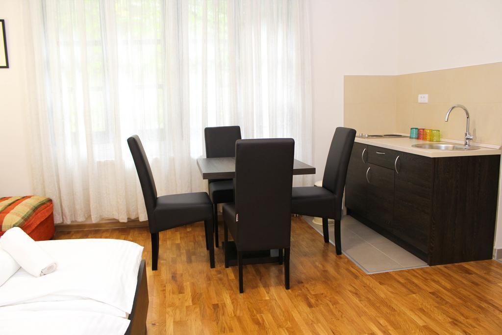 Wake Up Apartments And Rooms Belgrade Luaran gambar